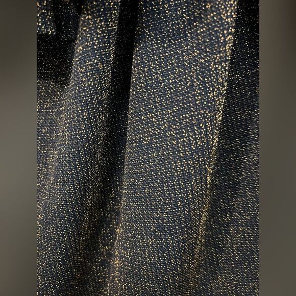 Umgee gorgeous deep brown w/gold sparkle fabric size 1X off the shoulder blouse - Picture 3 of 8